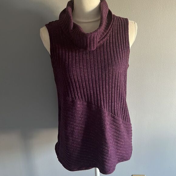 Time and Tru Sleeveless Sweater! - Picture 8 of 9